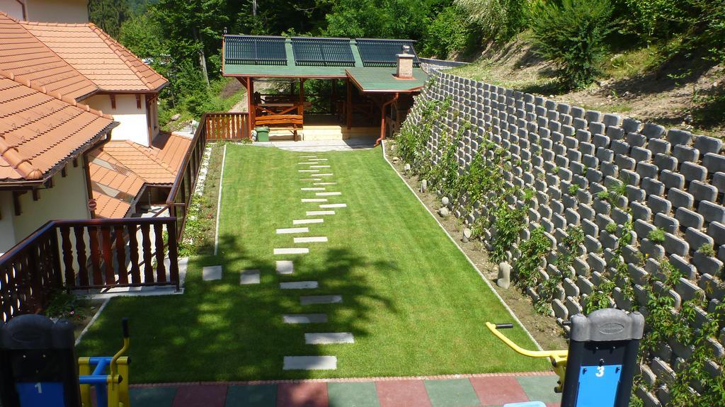 Vila Silvia Sovata Ngoại thất bức ảnh